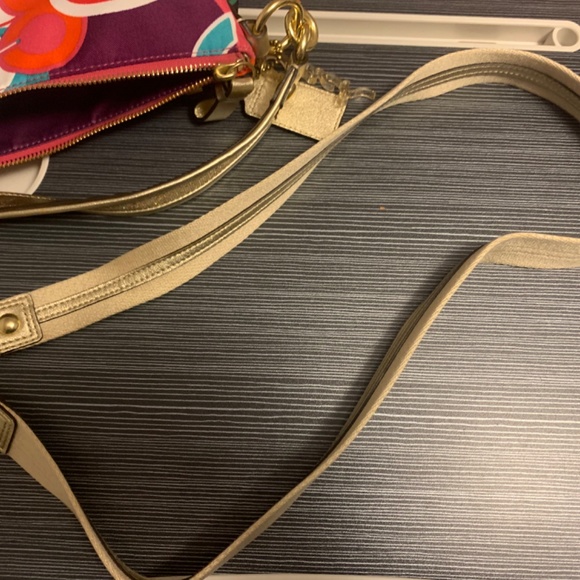 Coach Purse - Picture 4 of 5